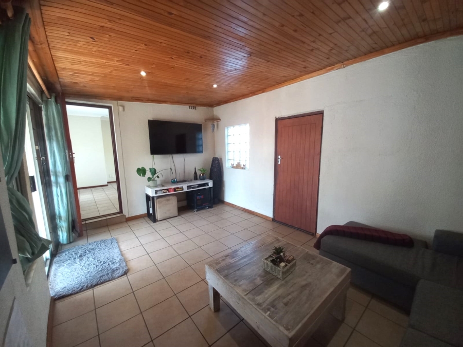 3 Bedroom Property for Sale in Vredekloof Western Cape